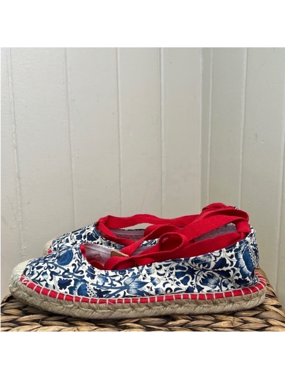 NIB Brooks Brothers Lace Up Espadrilles in French Toile Indigo Print - Picture 9 of 16